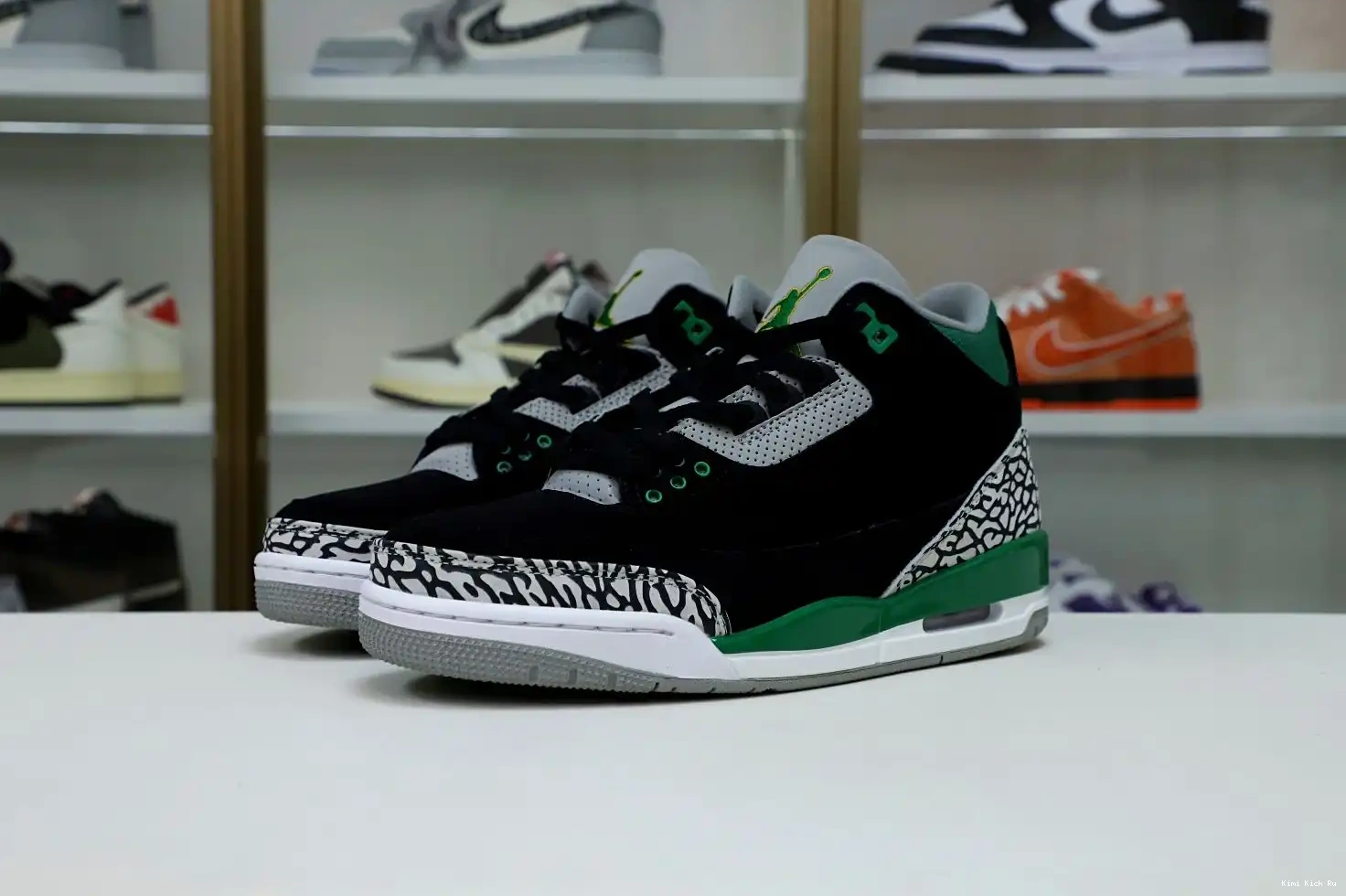 Kimikick PINE JORDAN 3 GREEN AIR 0821